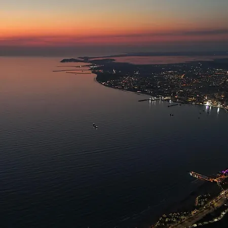 Lunara - Happy Vlorë